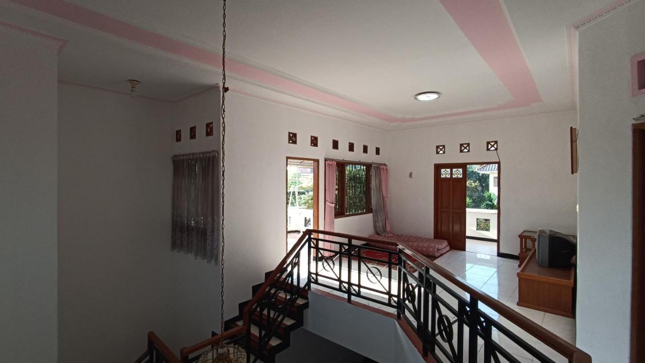 Villa Ohana Batu Batu  Bagian luar foto