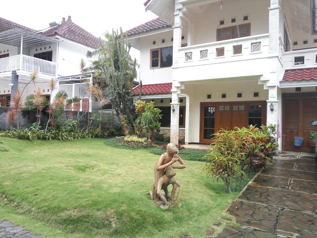 Villa Ohana Batu Batu  Bagian luar foto